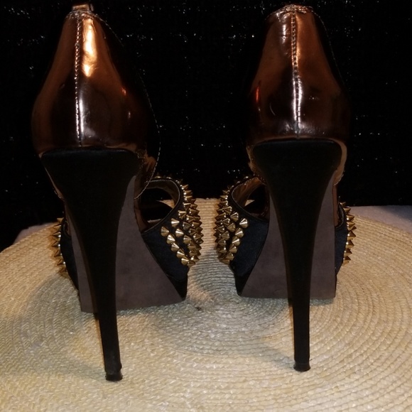 Steve Madden Studded Black Obstcl-s Pumps - Picture 8 of 8